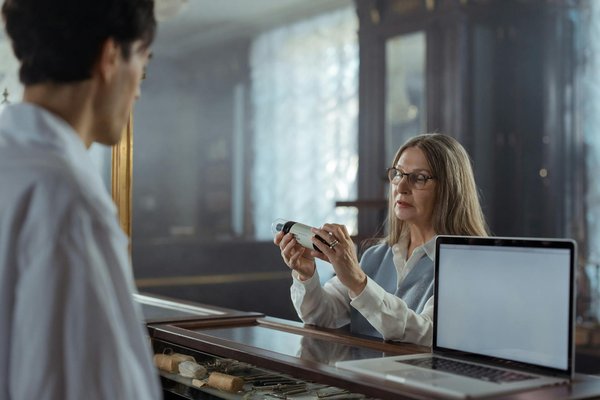 Quelles sont les démarches pour une entreprise qui veut faire certifier son système de management environnemental ISO 14001?