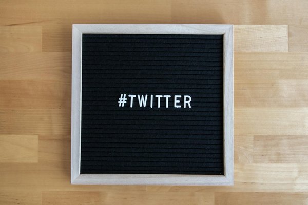 Comment choisir une solution de gestion des flux de travail pour une entreprise de services créatifs?
