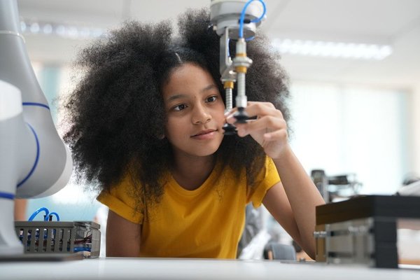 Quelles méthodes de 'Design Sprint' peuvent être utilisées pour accélérer l'innovation dans une entreprise de meubles design?